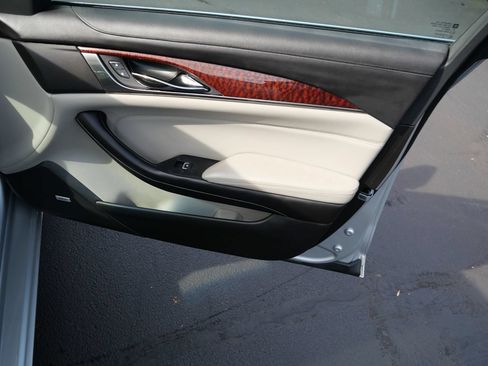 Used 2019 Cadillac CTS AWD Sedan image 31