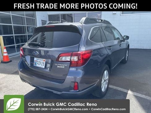 Used 2017 Subaru Outback 2.5i Premium image 5