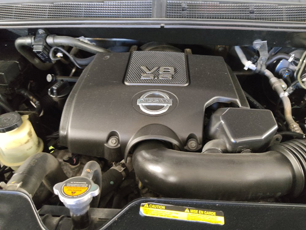 Used 2015 Nissan Titan SV w/ SV Value Truck Package AWD/4WD image 30