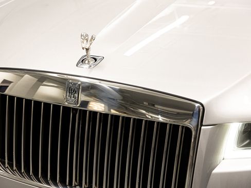 Used 2022 Rolls-Royce Ghost w/ Ghost Package image 49