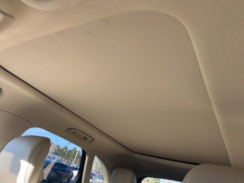 Used 2018 Lincoln MKC Reserve w/ Lincoln MKC Climate Package image 26