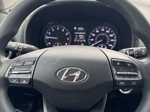 Certified 2023 Hyundai Kona SEL AWD/4WD image 11