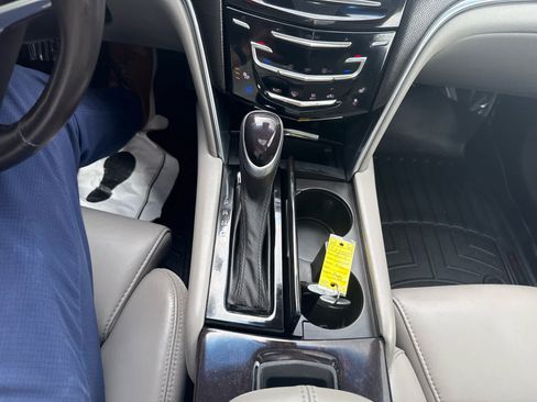 Used 2014 Cadillac XTS Premium AWD/4WD image 24