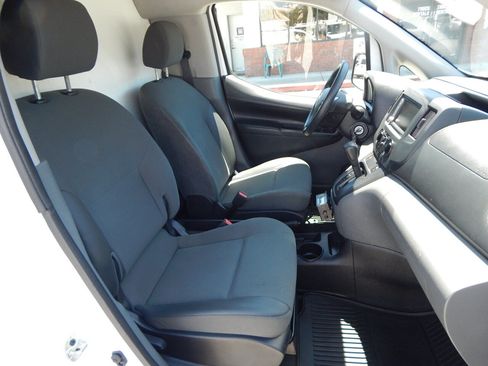 Used 2021 Nissan NV200 S FWD image 21