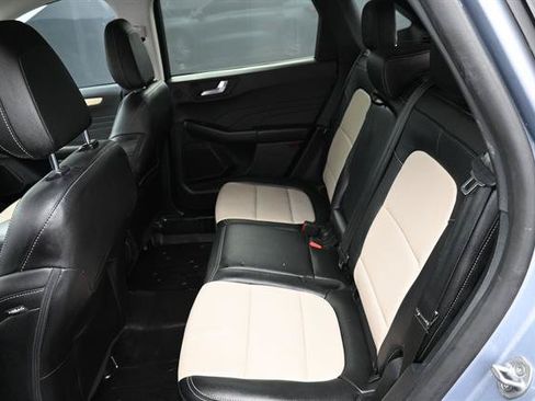 Used 2022 Ford Escape Titanium w/ Titanium Elite Package AWD/4WD image 18