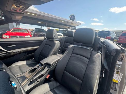 Used 2009 BMW 328i Convertible image 20