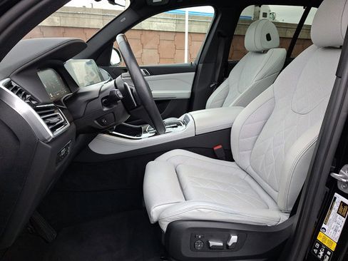 Certified 2023 BMW X5 xDrive40i w/ Executive Package image 14