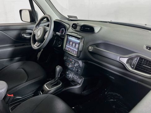 Used 2023 Jeep Renegade Latitude AWD/4WD image 27
