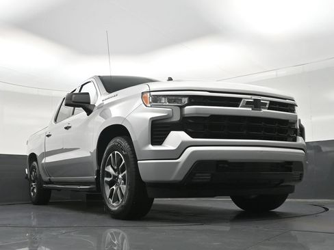 Used 2022 Chevrolet Silverado 1500 RST w/ Convenience Package II RWD image 30