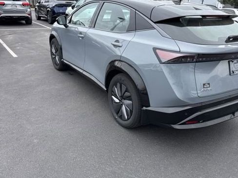 Used 2024 Nissan Ariya AWD image 2