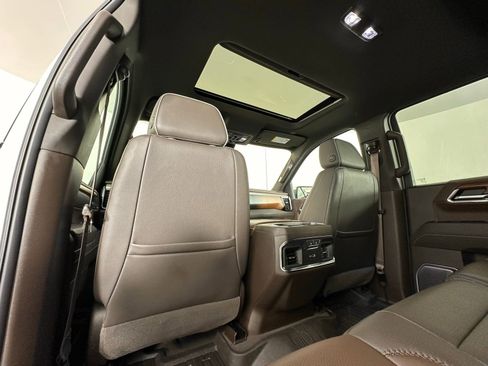 Used 2023 GMC Sierra 1500 Denali w/ Denali Reserve Package image 23