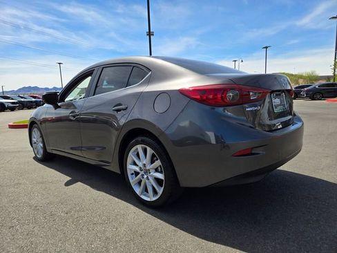 Used 2017 MAZDA MAZDA3 Touring image 4