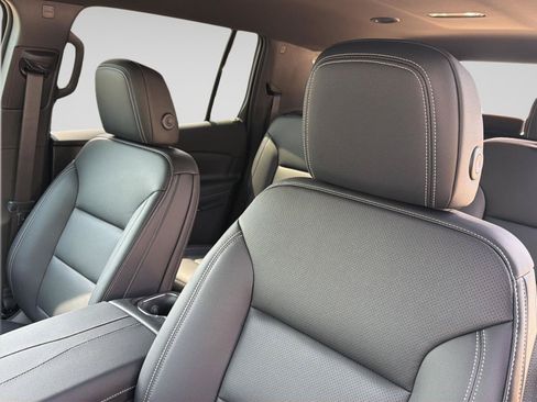 New 2026 Chevrolet Traverse LT w/ LPO, Floor Liner Package AWD/4WD image 11