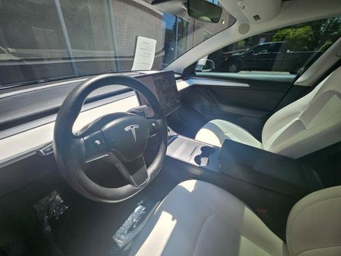 Used 2023 Tesla Model 3 Standard Range RWD image 29