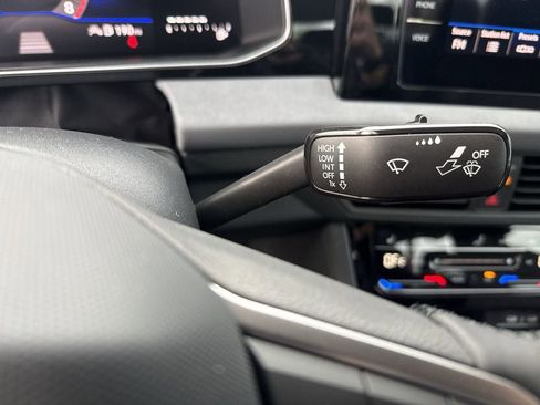 New 2026 Volkswagen Jetta SE FWD image 22