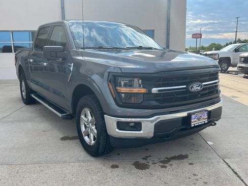 Used 2024 Ford F150 XLT AWD/4WD image 3
