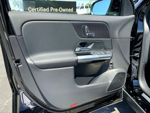 Used 2025 Mercedes-Benz GLA 250 image 14