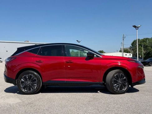 Used 2025 Nissan Murano Platinum w/ Cargo Package AWD/4WD image 3