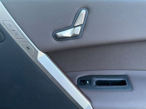 Used 2026 BMW iX xDrive45 image 21