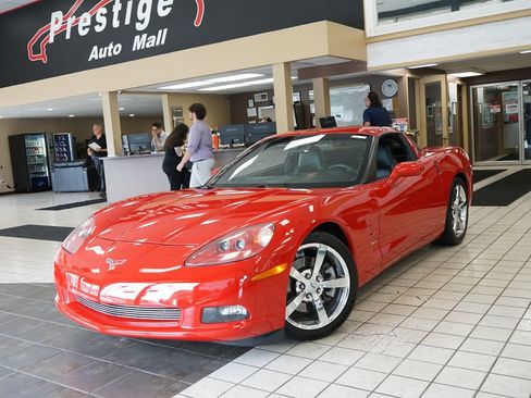 Used 2008 Chevrolet Corvette Coupe RWD image 3