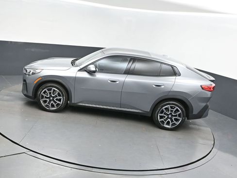Used 2025 BMW X2 xDrive28i image 33