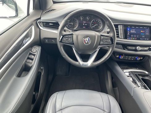 Used 2022 Buick Enclave Essence w/ Sport Touring Edition image 14