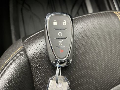 Certified 2024 Chevrolet Equinox Premier image 30