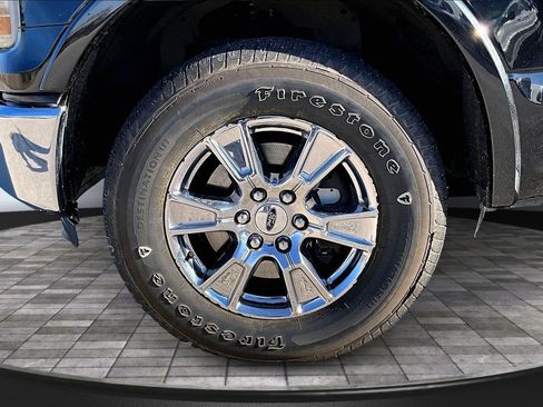 Used 2015 Ford F150 Lariat w/ Equipment Group 502A Luxury image 25