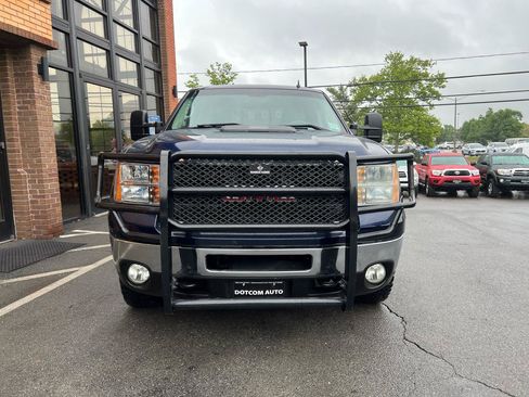 Used 2011 GMC Sierra 2500 SLT AWD/4WD image 17