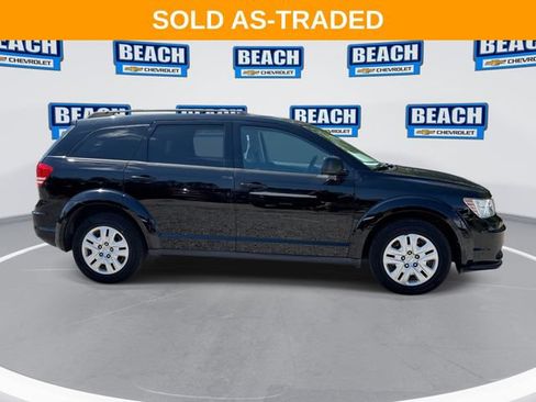 Used 2017 Dodge Journey SE FWD image 9