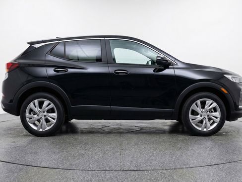 Used 2025 Buick Encore GX Preferred AWD/4WD image 11