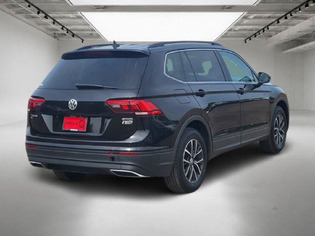 Used 2019 Volkswagen Tiguan SE w/ Panoramic Sunroof Package AWD/4WD image 6
