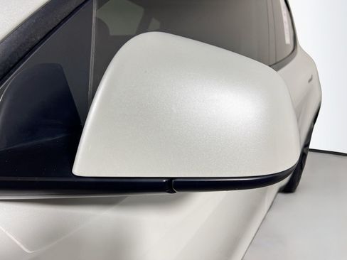 Used 2021 Tesla Model Y 2WD image 13