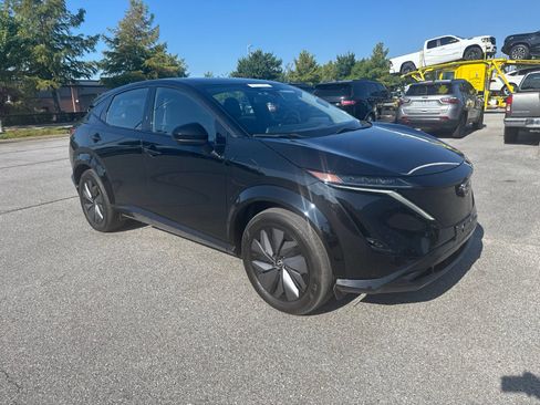Used 2024 Nissan Ariya AWD image 3