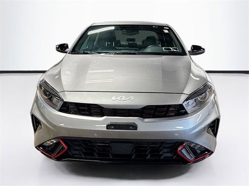 Used 2023 Kia Forte GT-Line w/ GT-Line Premium Package image 2
