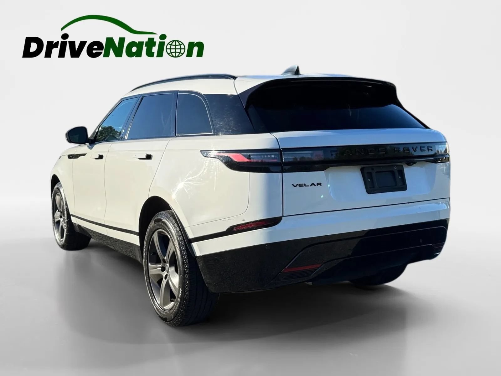 Used 2025 Land Rover Range Rover Velar Dynamic SE AWD/4WD image 7