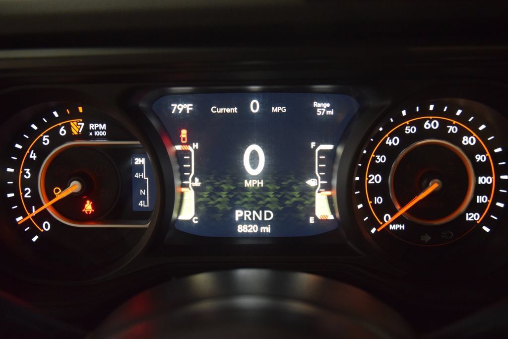 Used 2025 Jeep Gladiator Rubicon w/ Safety Group AWD/4WD image 52