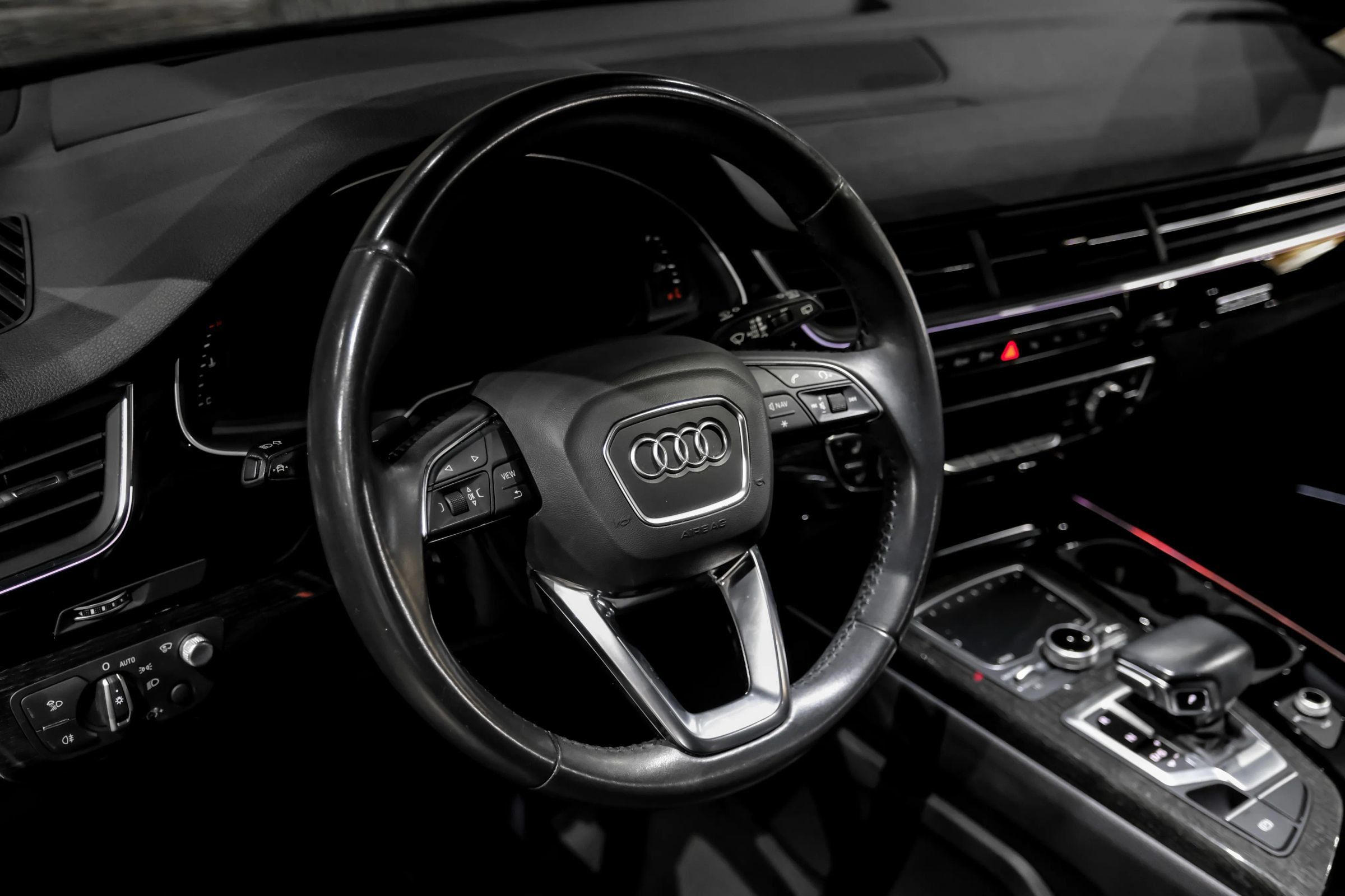 Used 2019 Audi Q7 3.0T Prestige w/ Prestige Package AWD/4WD image 14