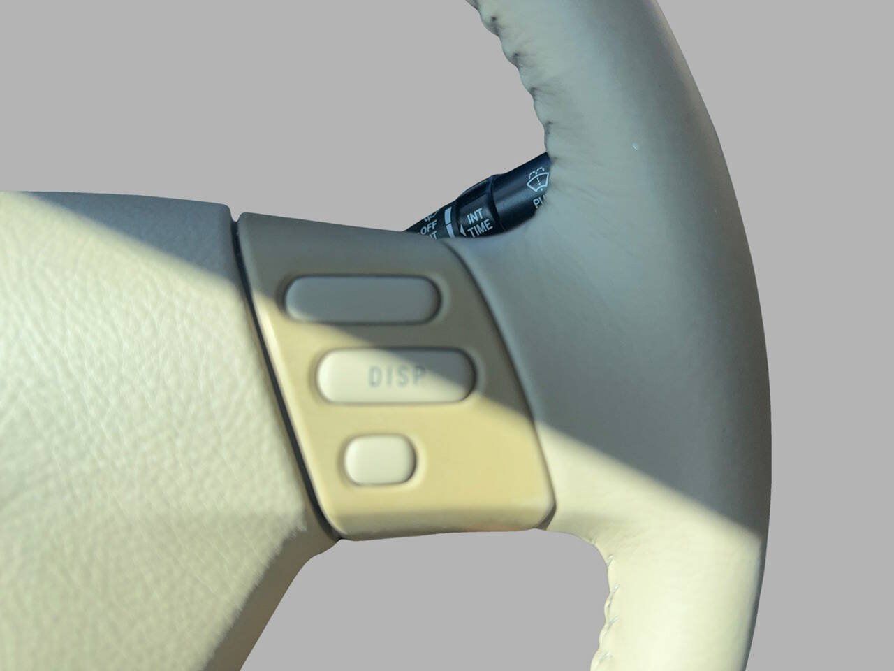 Used 2004 Toyota Solara SLE FWD image 32
