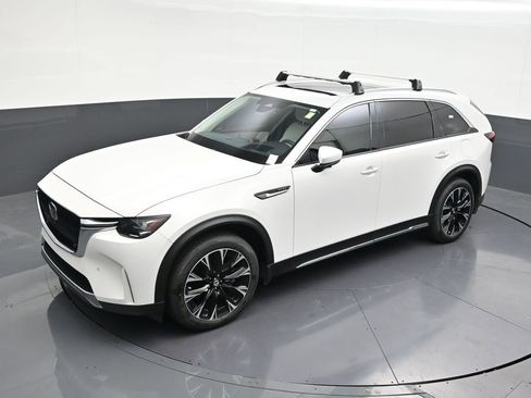 Used 2024 MAZDA CX-90 Plug-In Hybrid w/ Premium Plus AWD/4WD image 16