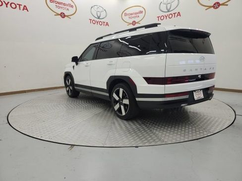 Used 2025 Hyundai Santa Fe Limited FWD image 6