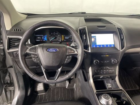 Used 2020 Ford Edge SEL image 12