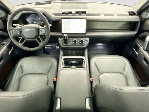 Certified 2024 Land Rover Defender 90 V8 AWD/4WD image 13