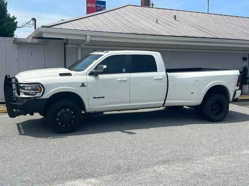 Used 2022 RAM 3500 Laramie AWD/4WD image 2