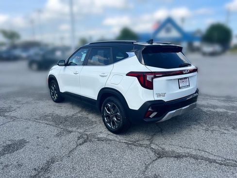 Used 2024 Kia Seltos S AWD/4WD image 4