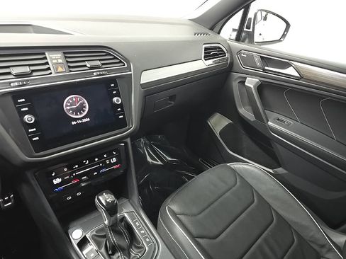 Used 2023 Volkswagen Tiguan SEL R-Line AWD/4WD image 26