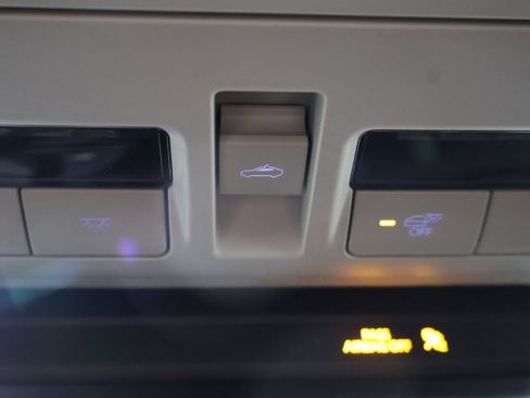 Used 2024 MAZDA MAZDA3 s image 49