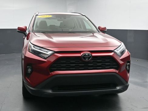 Used 2023 Toyota RAV4 XLE Premium AWD/4WD image 3