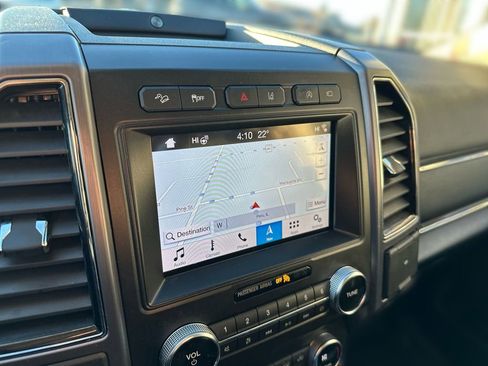 Used 2019 Ford Expedition Platinum image 19