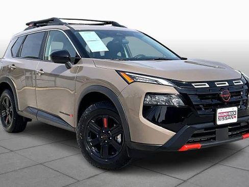 Certified 2025 Nissan Rogue Rock Creek image 3